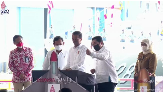 Jokowi Launches Indonesian Defense BUMN Holding Defend ID